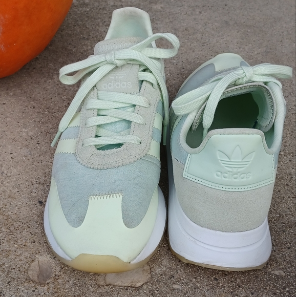 Adidas FLB runner aero green size 10 excellent used condition $35 - Picture 3 of 10